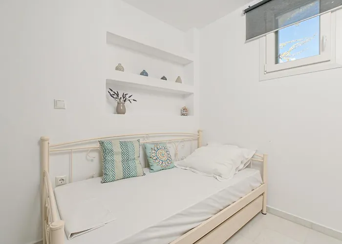 Diamantis Cove On The